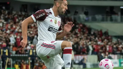 Foto: Robson Mafra/AGIF - Isla segue sem conseguir encantar a Nação