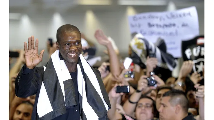 Seedorf queria mudar o hino do Botafogo, contou ex-colega de time