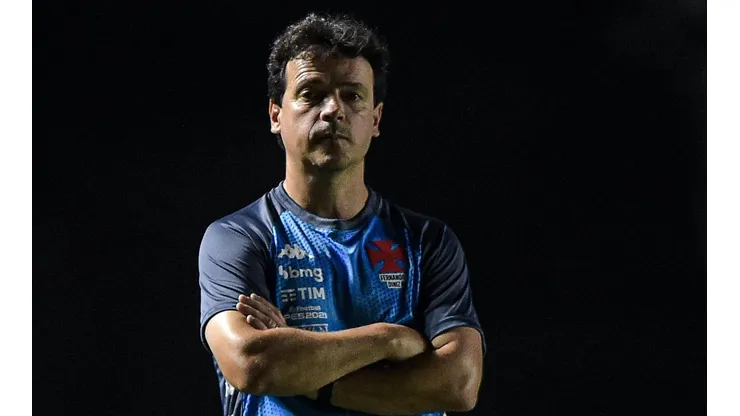 Foto: Thiago Ribeiro/AGIF - Fernando Diniz afirmou que timeficou "desmobilizado" com o pênalti perdido por Cano