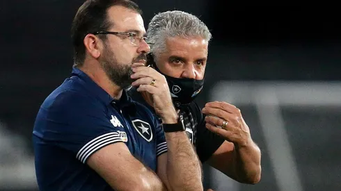 Foto: Vitor Silva/Botafogo/Divulgação - Enderson Moreira: dúvida no time titular
