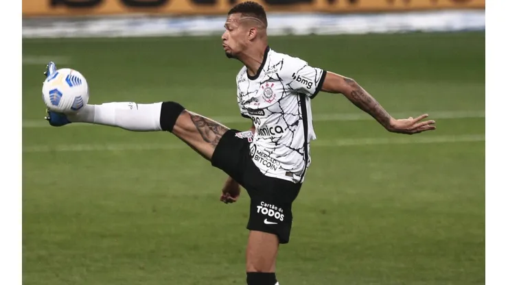 Foto: Ettore Chiereguini/AGIF - João Victor: valorizado no mercado da bola