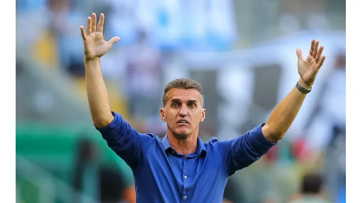 Foto: Pedro H. Tesch/AGIF - Mancini vem buscando resolver os problemas no Grêmio.