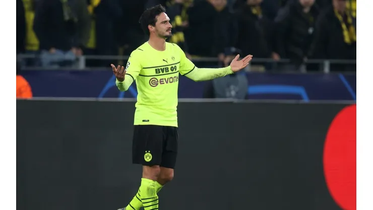 Hummels foi expulso quando o Borussia Dortmund vencia a partida (Foto: Getty Images)