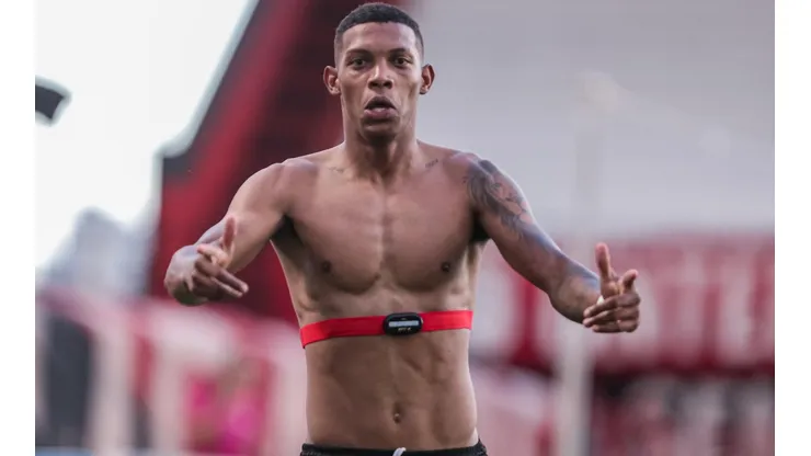 Vítor Leque está na mira da torcida do Cruzeiro