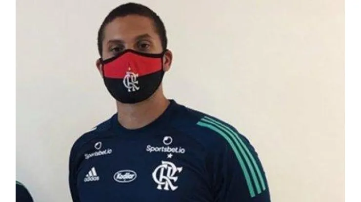 Douglas Oliveira deixou o Flamengo para trablahar no Vilafranquense, de Portugal | Crédito: Reprodução