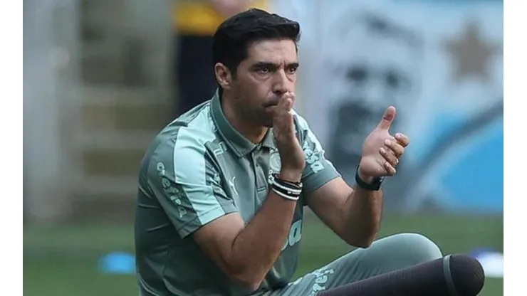 Foto: Cesar Greco/SEP - Abel foi informado do retorno do jogador ao elenco do Palmeiras.