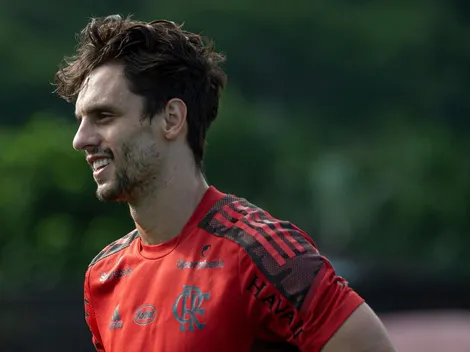 Renato Gaúcho pode relacionar dupla de zaga ideal contra o Atlético-GO