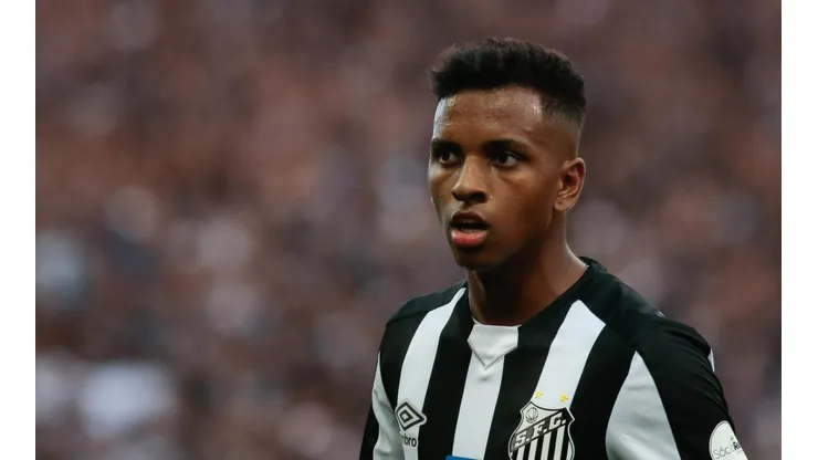 Foto: Marcello Zambrana/AGIF - Rodrygo na época do Santos