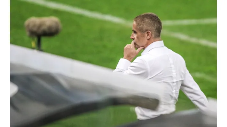 Sylvinho, técnico do Corinthians (Foto: Marcello Zambrana/AGIF)