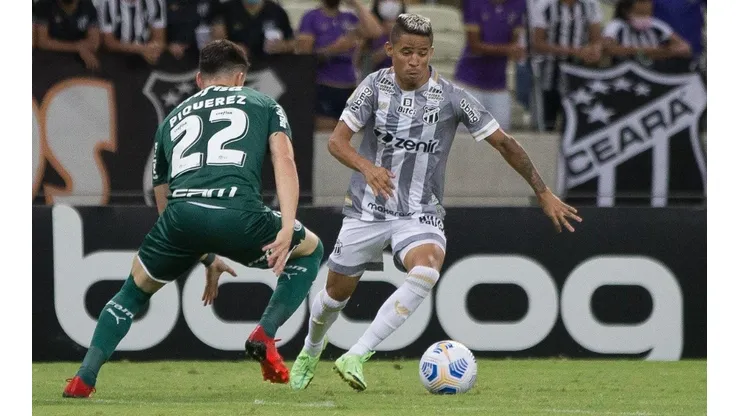 Foto: Flickr Oficial Ceará Sporting Club - Erick aplicando mais um de seus dribles, que o colocaram entre os TOP 5 melhors dribladores do mundo