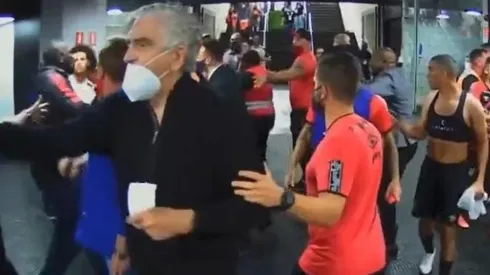 Foto: Reprodução TV Globo - O sangue ferveu e Petraglia foi pra cima de Gabigol