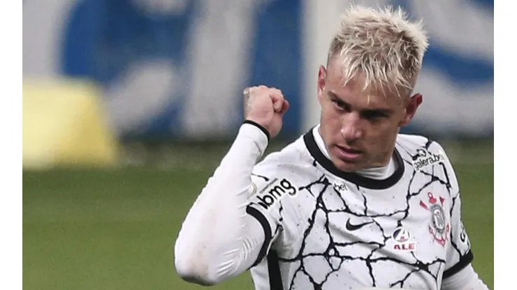 Róger Guedes marcou o gol da vitória do Corinthians no último minuto (Foto: Ettore Chiereguini/AGIF)