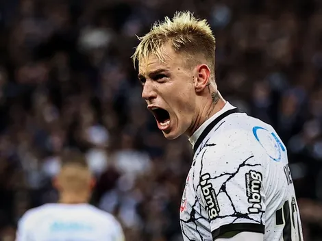 Róger Guedes pede a palavra e sai em defesa de Sylvinho