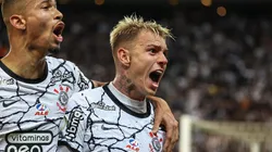 Róger Guedes comemora o gol marcado no minuto final sobre a Chapecoense (Foto: Marcello Zambrana/AGIF)