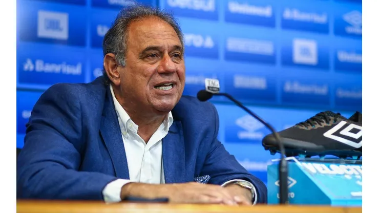 Lucas Uebel/Grêmio: Denis Abrahão: Contato com Gaciba antes do clássico