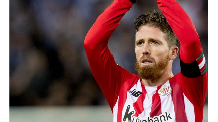Iker Muniain fez um golaço de falta no empate contra a Real Sociedad em 1 a 1, na Reale Arena (Athletic Club/Reprodução)