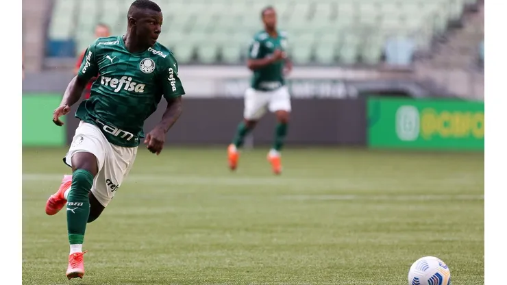 Marino Hinestroza, de 19 anos, não vai continuar no Palmeiras