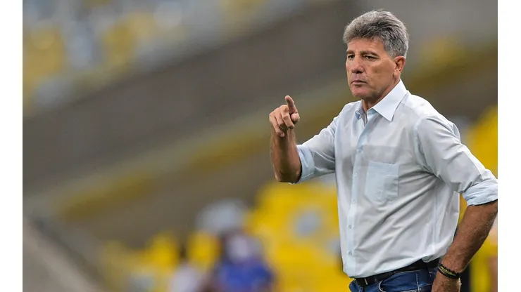 Renato mostrou não ter se abalado com as críticas da torcida (Foto: Thiago Ribeiro/AGIF)