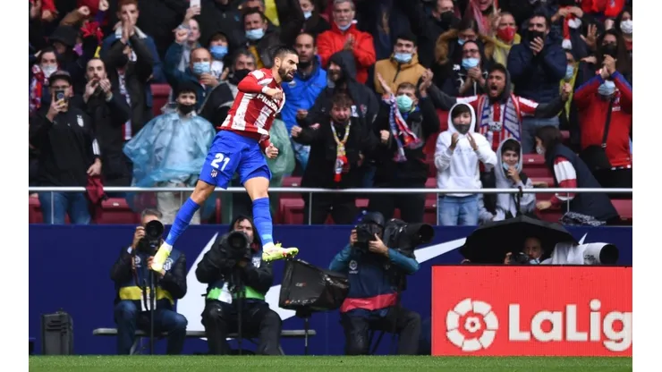 Carrasco fez o primeiro gol do jogo (Foto: Getty Images)