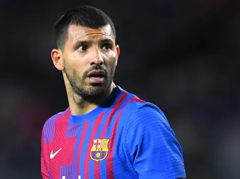 Após mal-estar em jogo do Barcelona, Agüero foi levado a hospital para exames