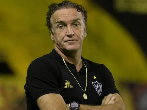 Poker na concentração do Galo vira motivo de cobrança para o técnico Cuca; entenda