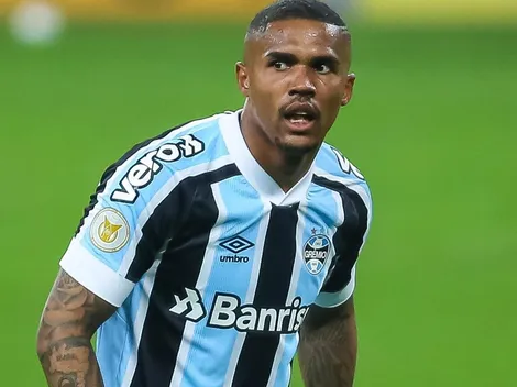 Estrela do Grêmio recusa oferta milionária da MLS; jogador quer "tirar clube da Série B"