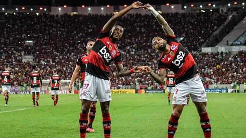 Gabigol e Bruno Henrique não atuam juntos desde o dia 3 de outubro (Foto: Thiago Ribeiro/AGIF)