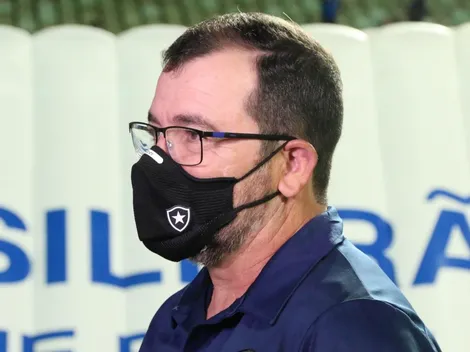 Enderson Moreira enaltece ponto conquistado fora, mas faz ressalvas