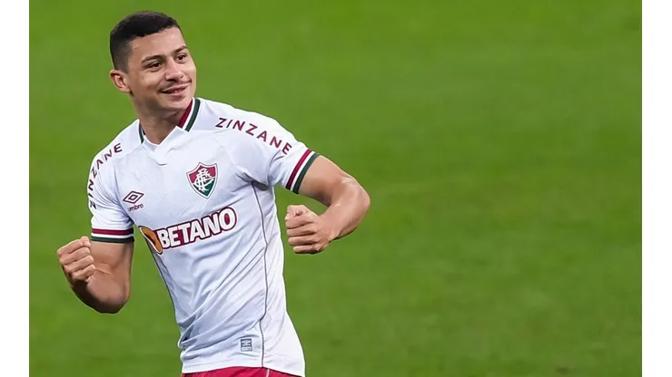André destaca a importância da partida contra o Santos para briga por uma vaga na Libertadores (Foto: Marcello Zambrana/AGIF)