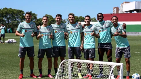 Integração entre base e profissional vem funcionando no Fluminense (Foto: Lucas Merçon/FFC)