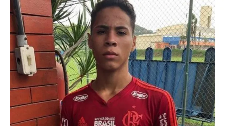 Jogador não dormiu no CT no dia do incêndio no Ninho | Crédito: Reprodução Instagram