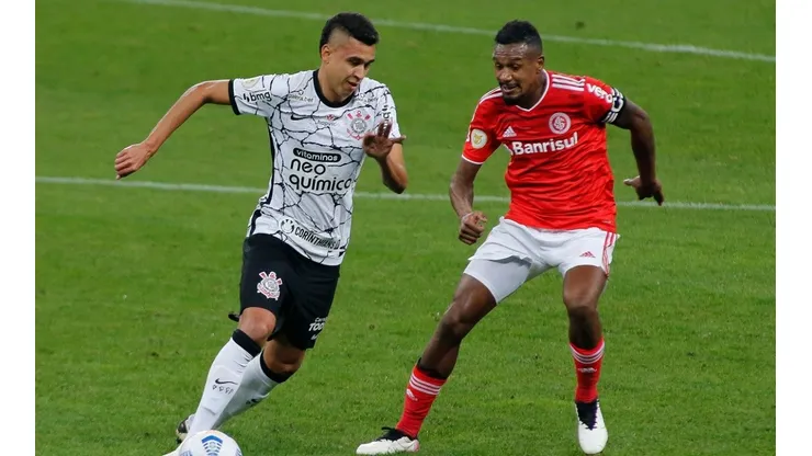 Globo não sentiu pressão da F1 e se manteve na liderança de audiência com jogo do Corinthians