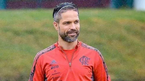 Diego pediu o apoio da torcida para a decisão | Crédito: Reprodução CRF