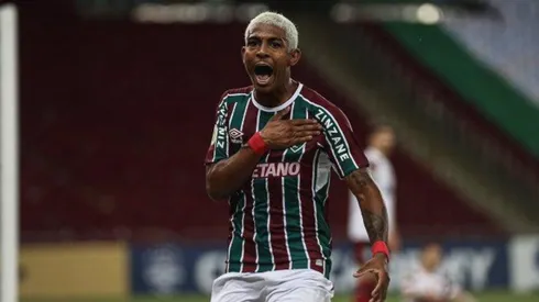 John Kennedy revela emoção após estreia em Fla-Flu como profissional com dois gols (Foto: Reprodução/Twitter Fluminense)