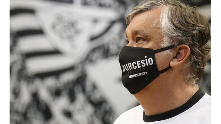 Presidente do clube conseguiu comprir promessa com ajuda do Sindeclubes | Crédito: Vítor Silva/Botafogo