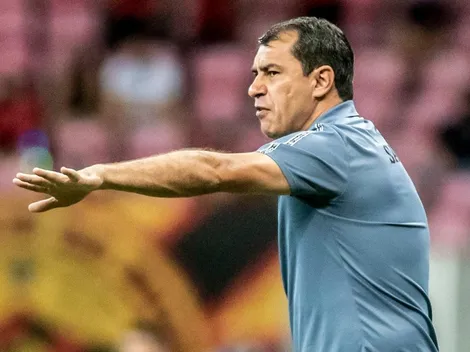 Carille ‘bate no peito’ e barra medalhão no time do Santos