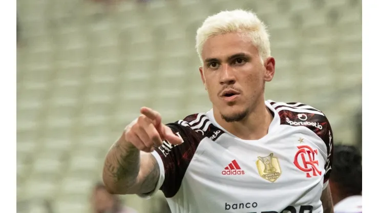 Jogador teria sido orientado pelo próprio Flamengo a procurar o cirurgião | Crédito: Kely Pereira/AGIF