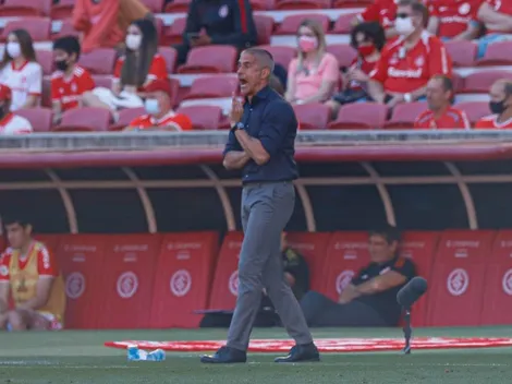 Após empate, torcida volta a pedir saída de Sylvinho do Corinthians