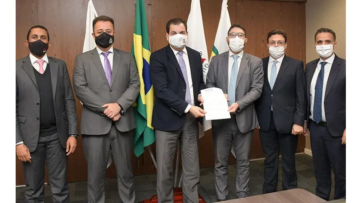 Departamento Jurídico do Cruzeiro e representantes do TJMG se reuniram