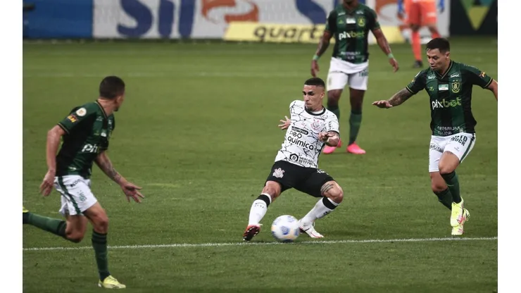 Gabriel, volante do Corinthians (Foto: Ettore Chiereguini/AGIF)