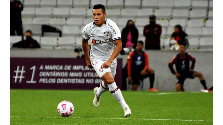 Marlon voltou a atuar com a camisa do Fluminense como titular (FOTO: MAILSON SANTANA/FLUMINENSE FC)