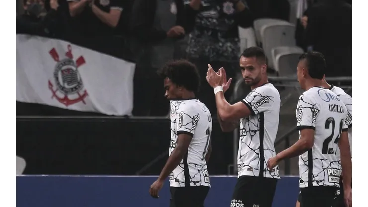 Jogador emprestado pode ser devolvido para o Corinthians. (Foto: Ettore Chiereguini/AGIF)