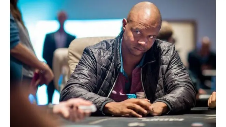 Phil Ivey ainda não jogou esta WSOP (Foto: Katerina Lukina/PokerNews)