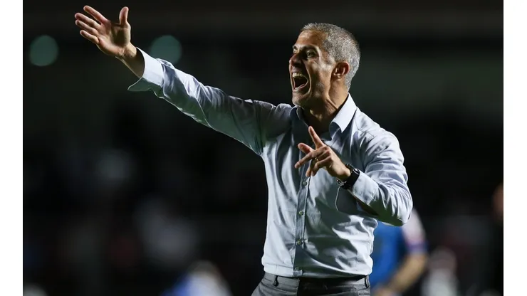 Sylvinho ainda tem a confiança de alguns dirigentes do Corinthians (Foto: Getty Images)