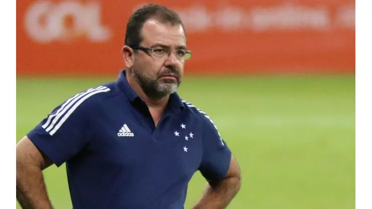 Enderson Moreira passou pelo Cruzeiro em 2020 (Foto: Fernando Moreno/AGIF)