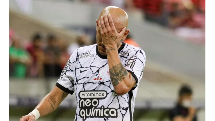 Fábio Santos admitiu que São Paulo imprimiu o ritmo do jogo (Foto: Rafael Vieira/AGIF)