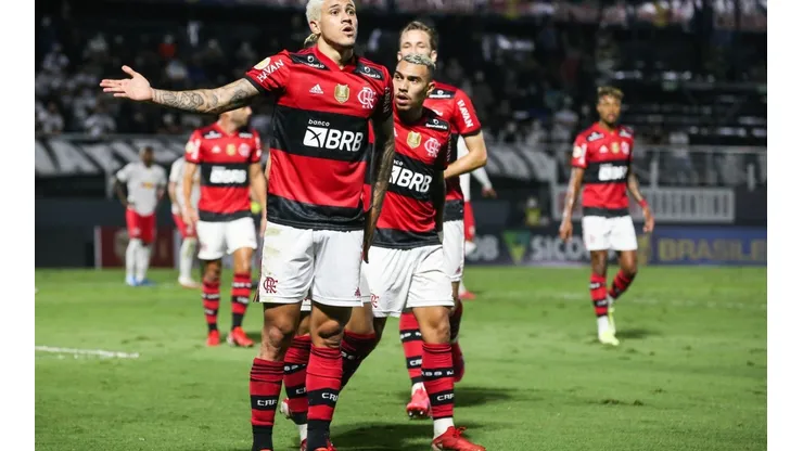 Pedro foi comprado pelo Flamengo junto à Fiorentina