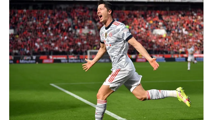 Lewandowski foi o destaque do jogo (Foto: Getty Images)