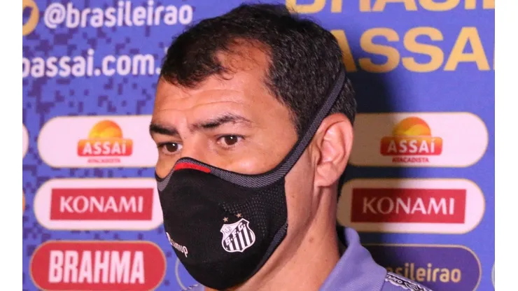 Fabio Carille durante coletiva após partida contra o Atlético-MG (Fernando Moreno/AGIF)