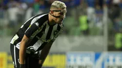 Rafael Navarro pode se transferir para o Internacional em 2022 (Foto: Fernando Moreno/AGIF)